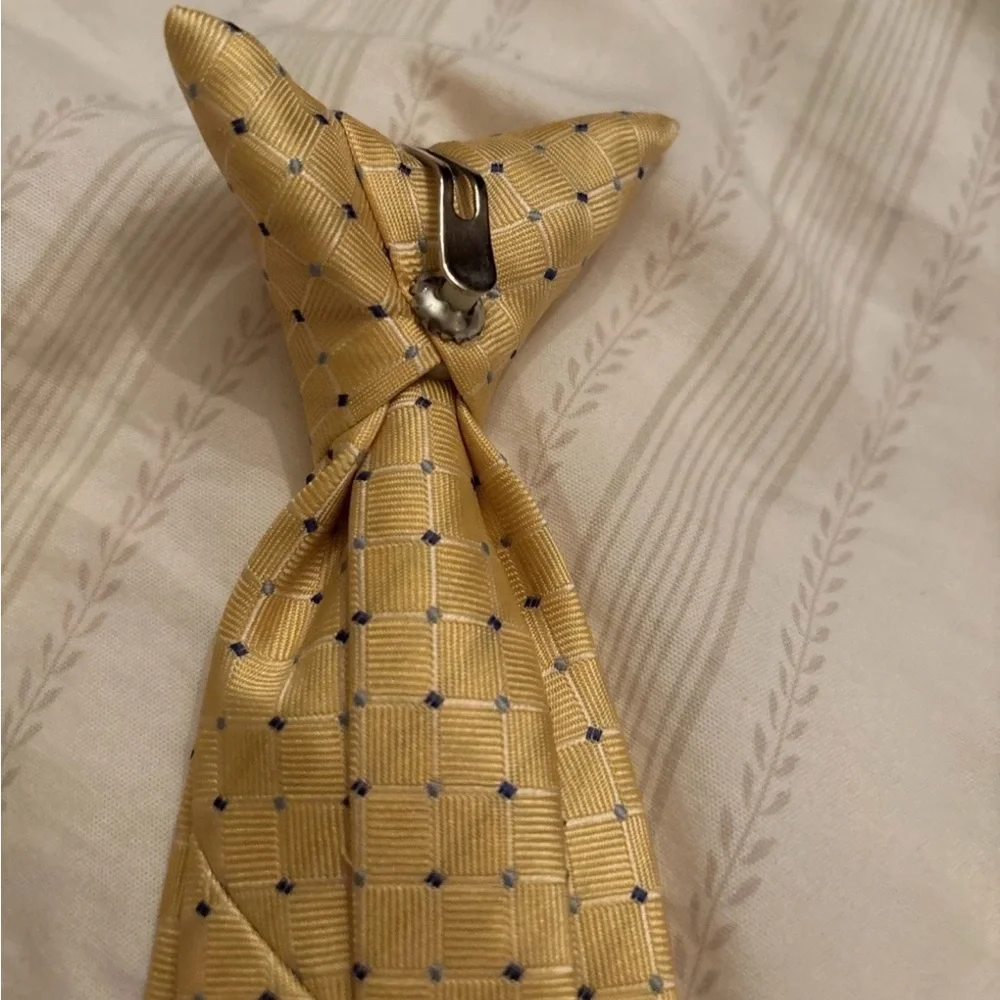 Chaps Yellow Grid Silk Tie